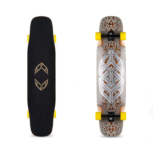 Loaded Boards⁠￼ のTesseract ロングボード デッキ loaded-tesseract-ii-chroma-39-